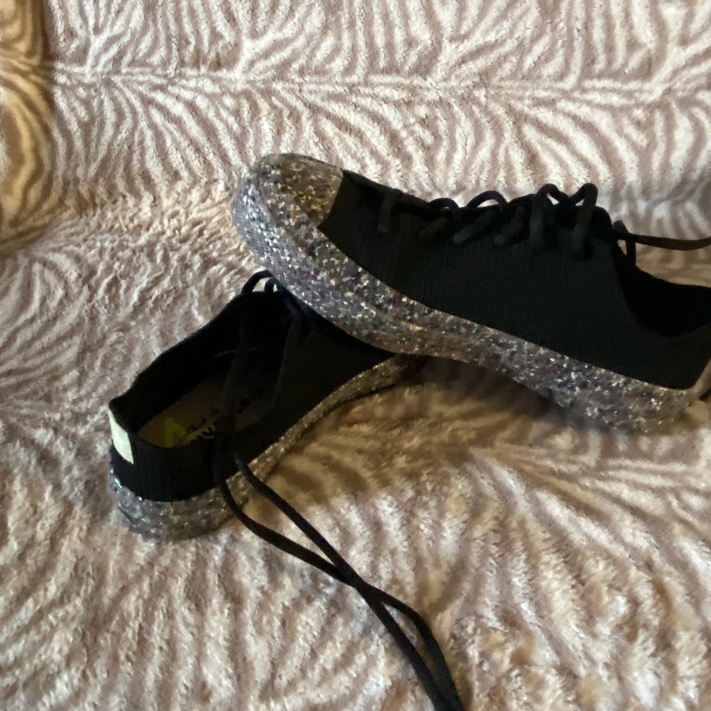 BNIB Converse